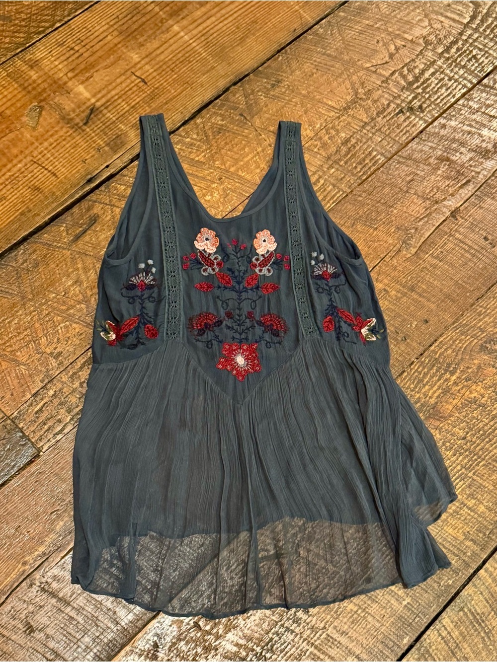 Free People Embroidered Tank Sz M